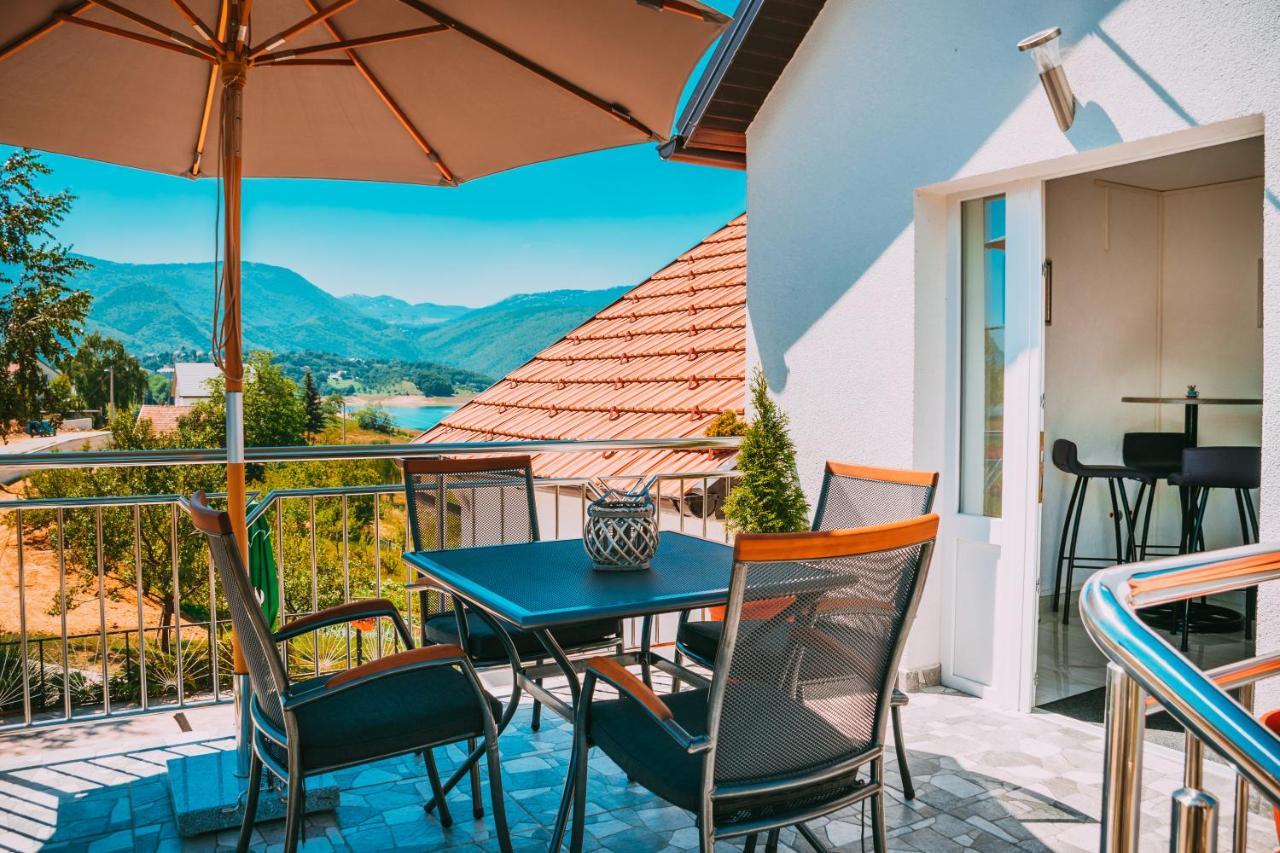 Apartmani Markesic Ramsko Jezero Prozor Exterior photo